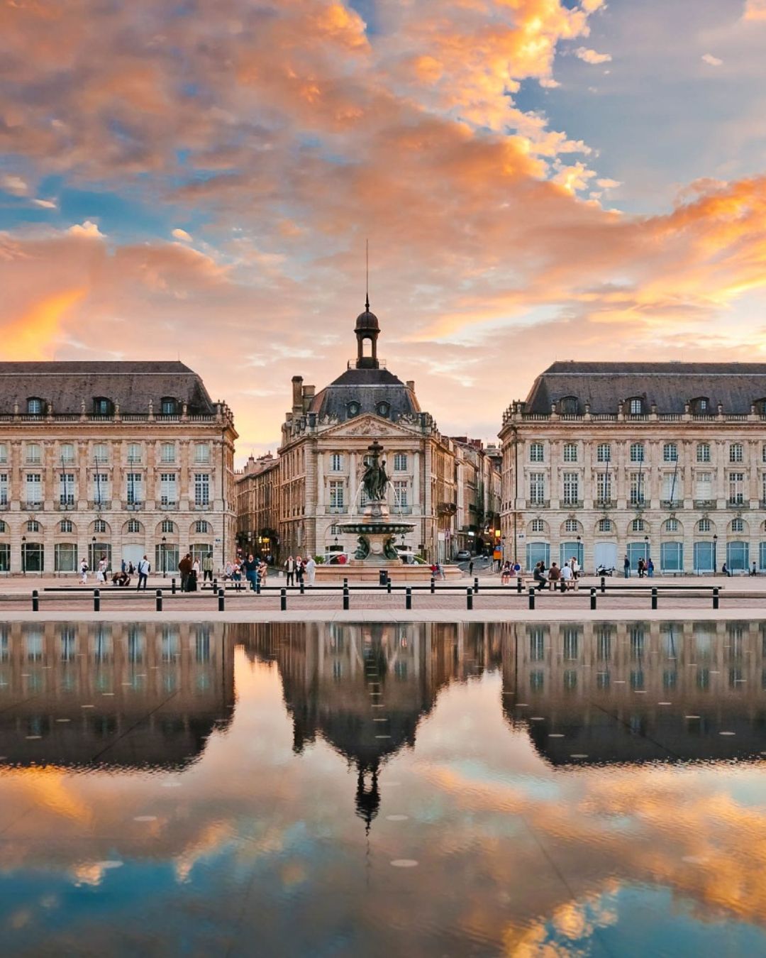 Experience Bordeaux in Unmatched Elegance Featured Image